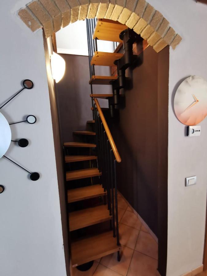 Apartment In The City Center With Self Check-In Parma Esterno foto