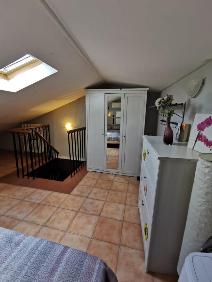 Apartment In The City Center With Self Check-In Parma Esterno foto